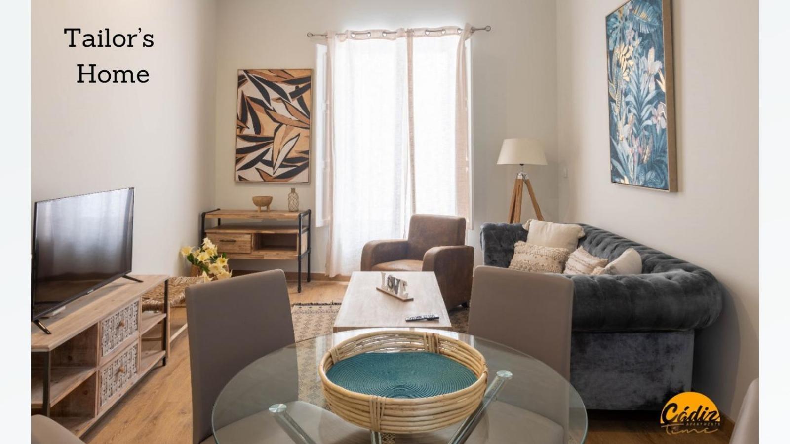Carpenter's By Time Apartment